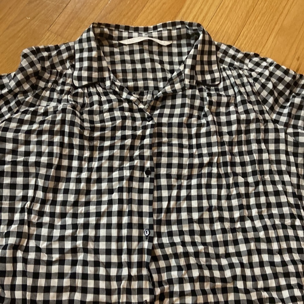 WOMEN’S Zara short sleeve button down. Black/white. Size M - Picture 2 of 4